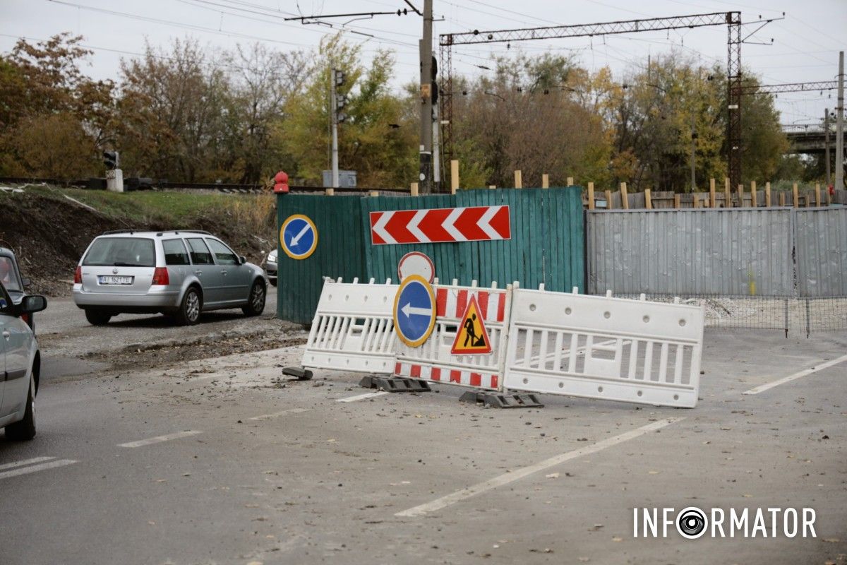 Щоб не було підтоплень: у Дніпрі на Іван Нечуя-Левицького оновлюють дренажну систему біля каналу Гнилокіш 8