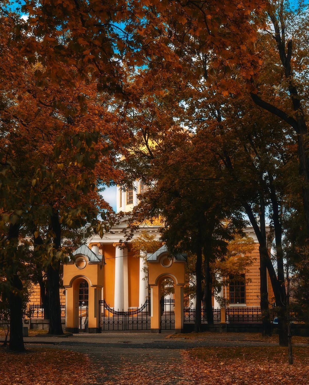 Осінній Дніпро у фокусі: найкращі кадри з Instagram 7