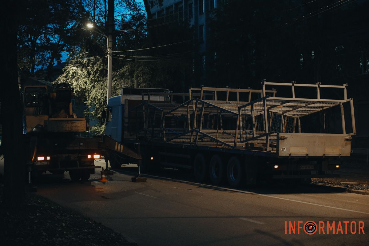 Ті самі металеві конструкції Ті самі металеві конструкції