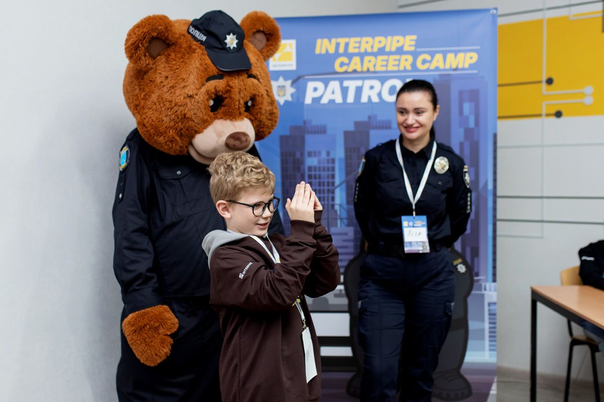 Базою табору стала «Дніпровська політехніка» «Інтерпайп» та поліцейські організували денний табір для школярів 5
