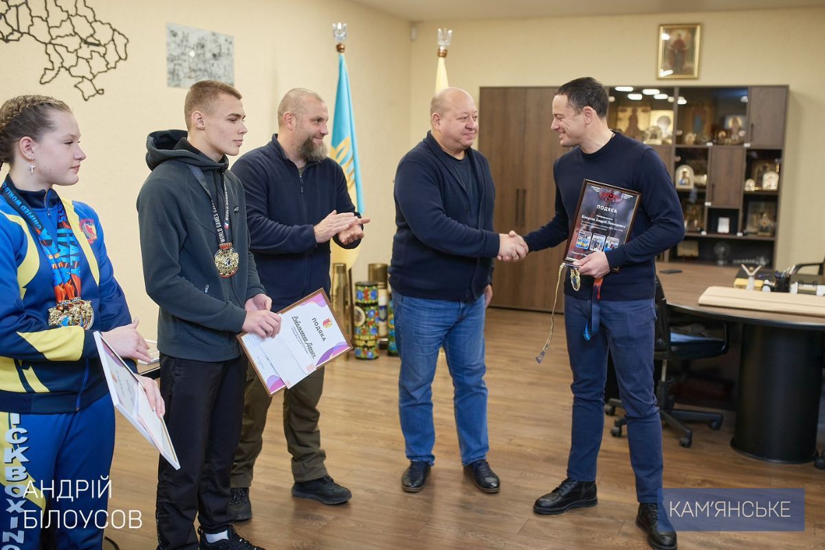 Він зібрав понад 1 400 учасників, які з’їхалися з 37 країн Він зібрав понад 1 400 учасників, які з’їхалися з 37 країн