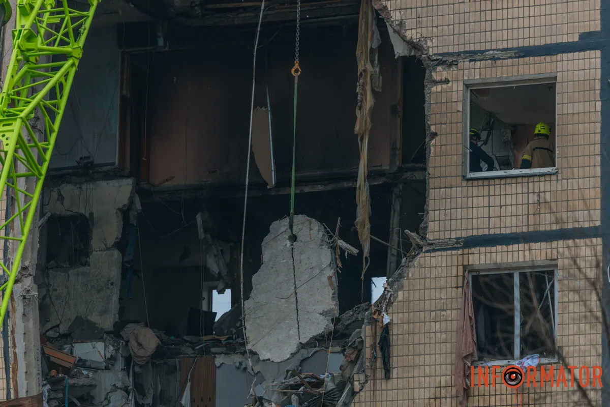 Так выглядит "русский мир" Дыра в доме: как выглядит многоэтажка в Днепре, которая была повреждена в результате вражеской атаки 8