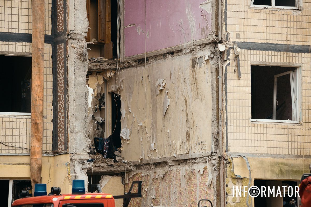 Відкрита рана на тілі Дніпра: як виглядає місце російської атаки після удару 8 листопада 13