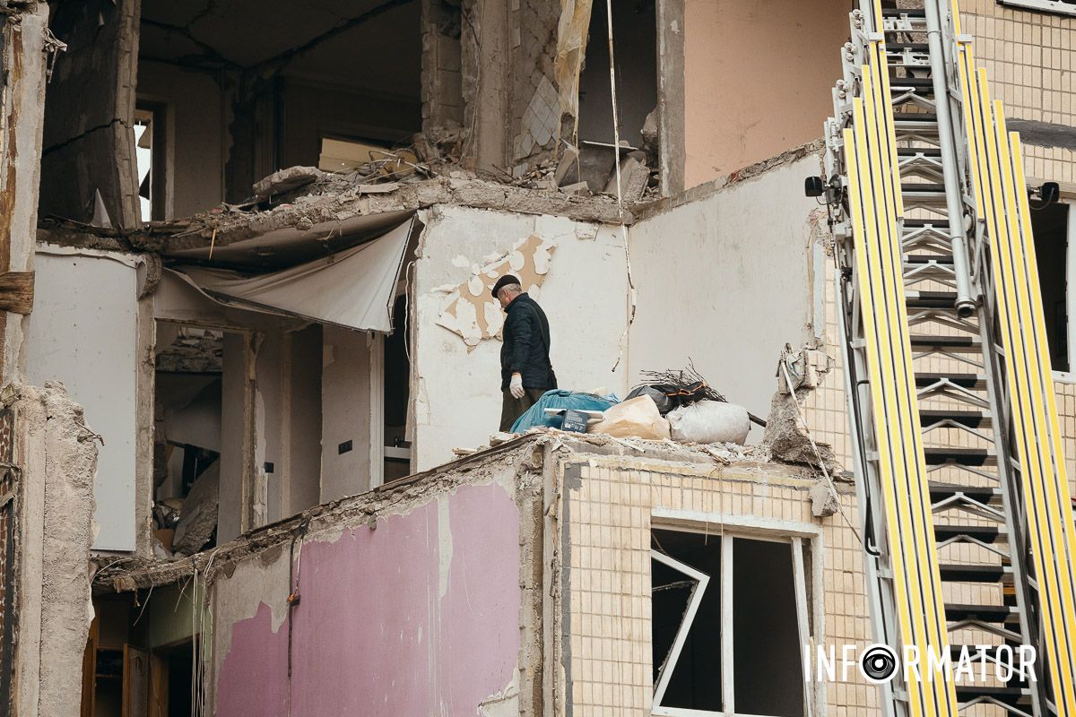 Відкрита рана на тілі Дніпра: як виглядає місце російської атаки після удару 8 листопада 14