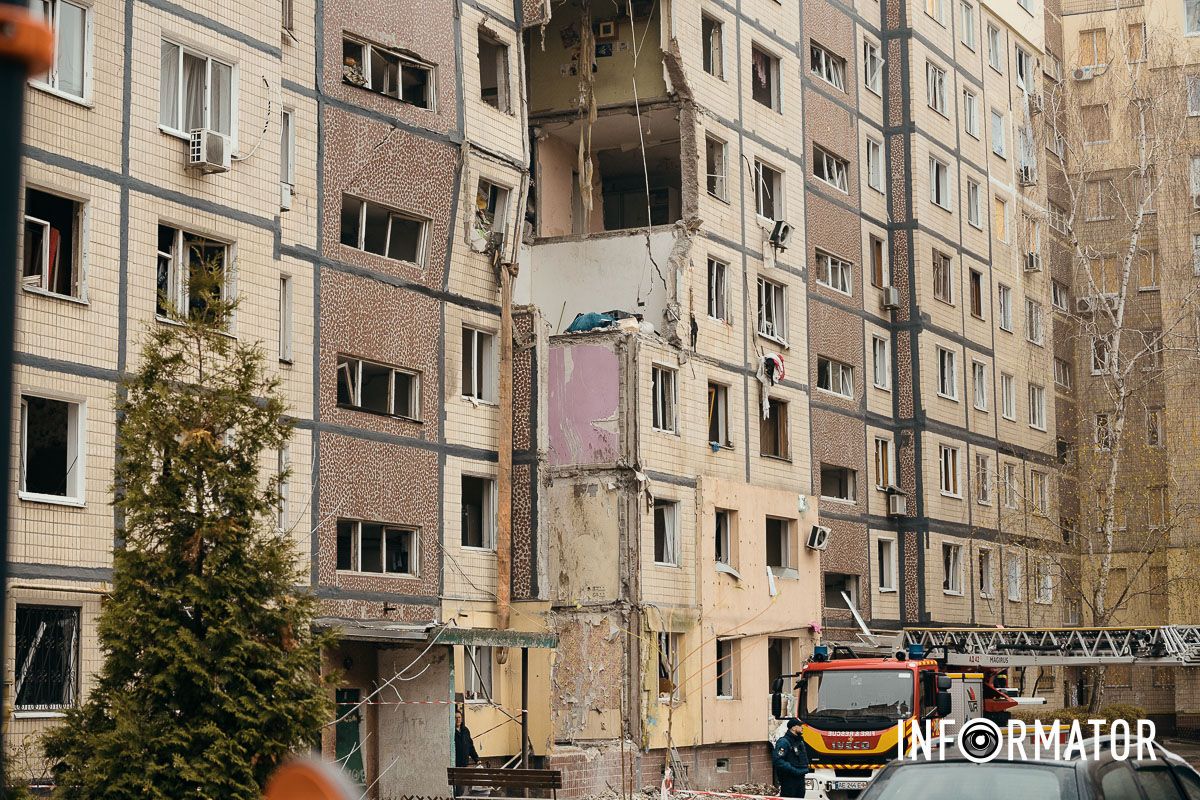 Відкрита рана на тілі Дніпра: як виглядає місце російської атаки після удару 8 листопада 29