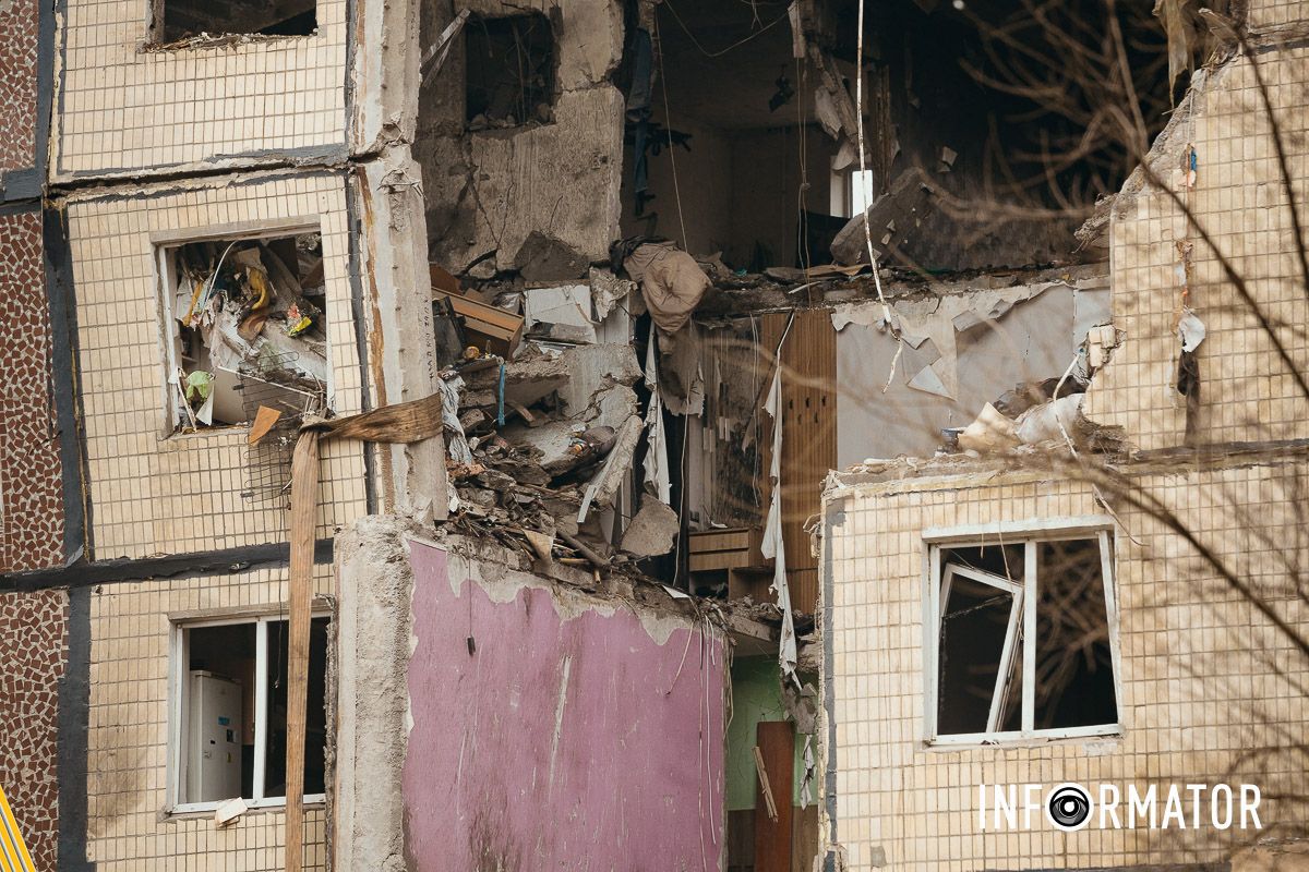 Відкрита рана на тілі Дніпра: як виглядає місце російської атаки після удару 8 листопада 48