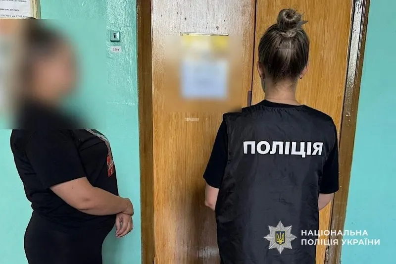 У Дніпрі будуть судити адміністратора коледжу, яка взяла 500 доларів хабаря в абітурієнта