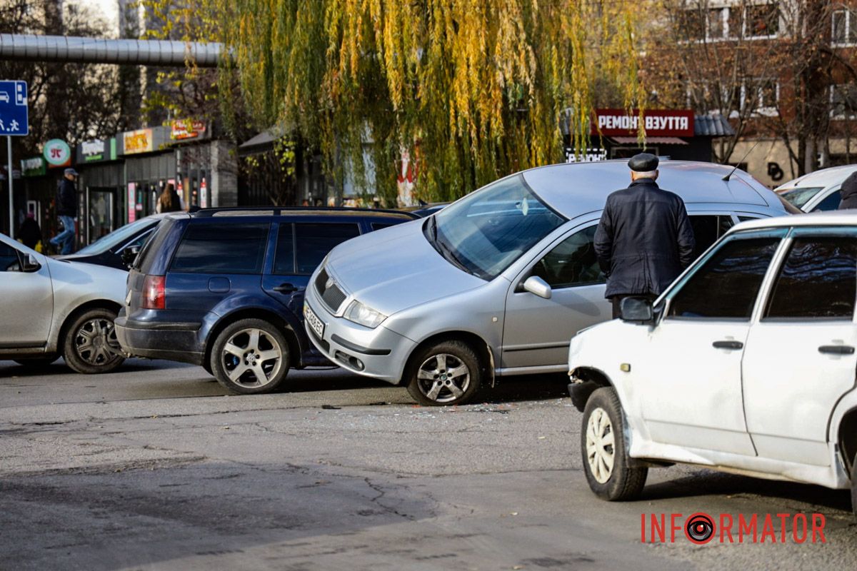 Volkswagen рухався по Панікахи зі сторони проїзду Гальченка дтп 9