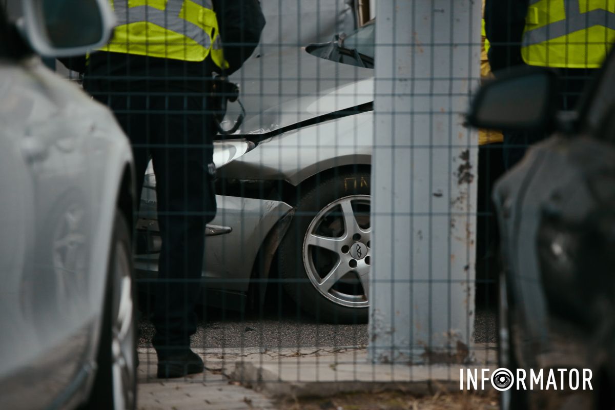 Центр застиг у заторах: у Дніпрі біля ТРК «МОСТ-Сіті» Cherry вʼїхала у вантажівку 3