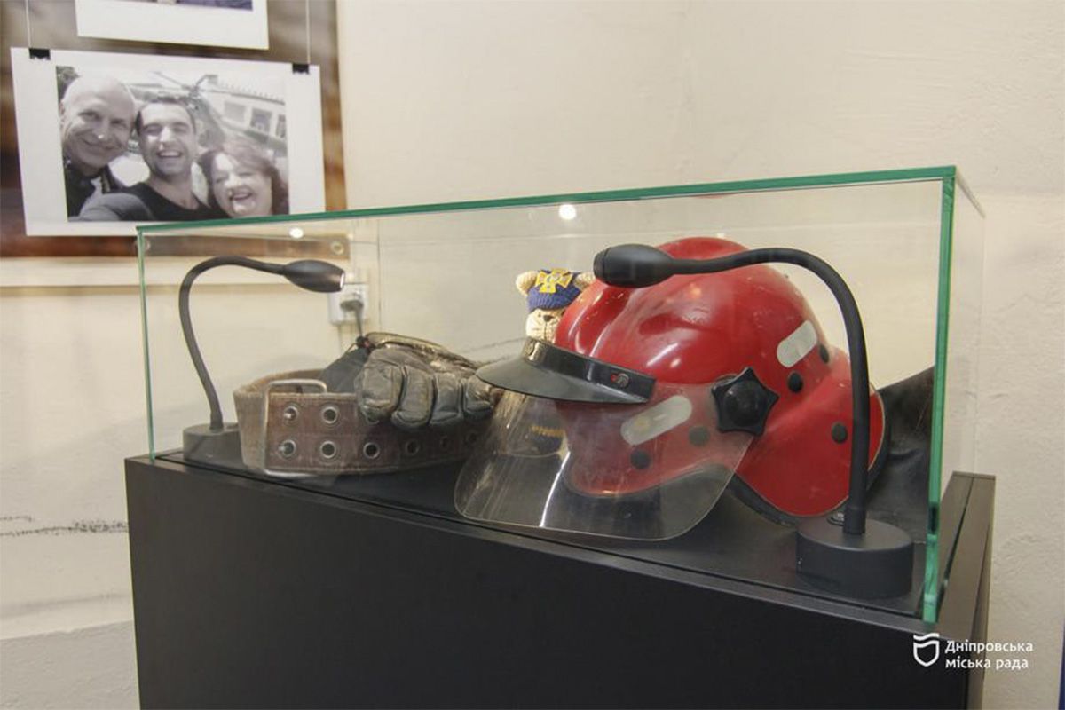 Вона присвячена рятувальникам, медикам, енергетикам, комунальникам і працівникам транспорту Вона присвячена рятувальникам, медикам, енергетикам, комунальникам і працівникам транспорту