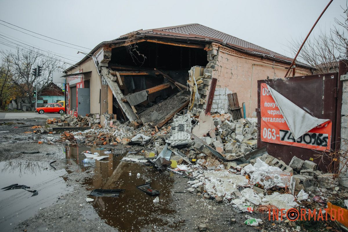 Об этом сообщает Информатор с места происшествия Об этом сообщает Информатор с места происшествия