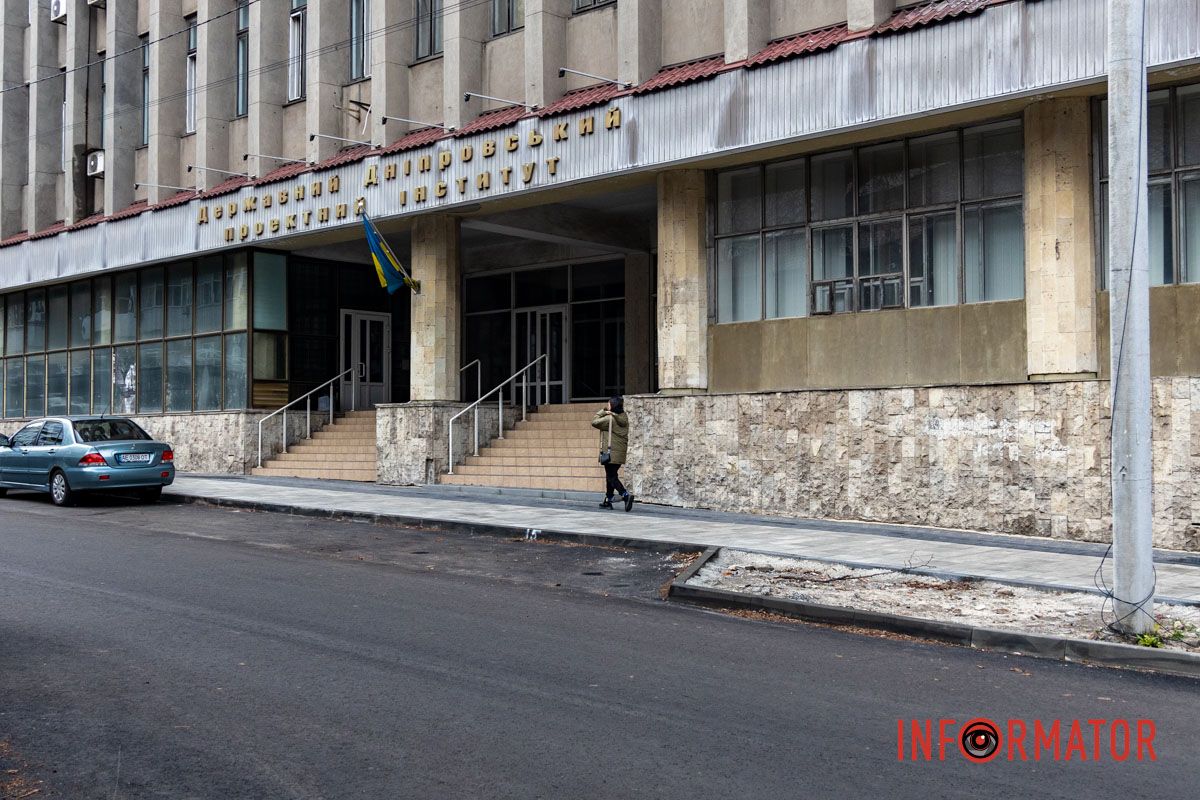 Вулиця Театральна після ремонту “Вийшла непогана вулиця, але не ідеальна”: як виглядає вулиця Театральна у Дніпрі після ремонту 6