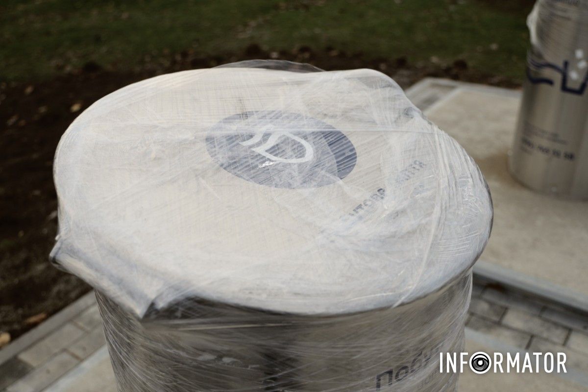 У Дніпрі на Червоному Камені міскрада закупила та встановила підземні баки за ціною автівки 2