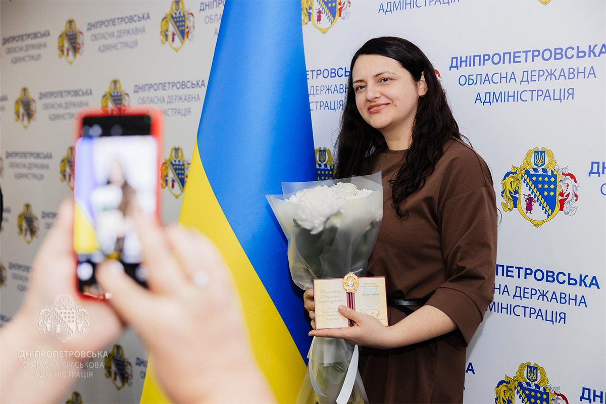 Його присвоюють жінкам, які виховали п’ятьох і більше дітей