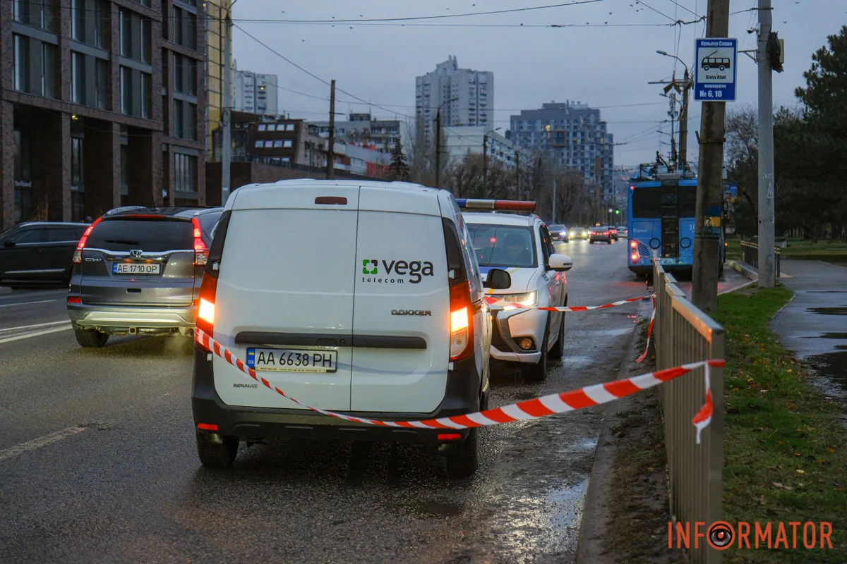 Сюди приїхали правоохоронці