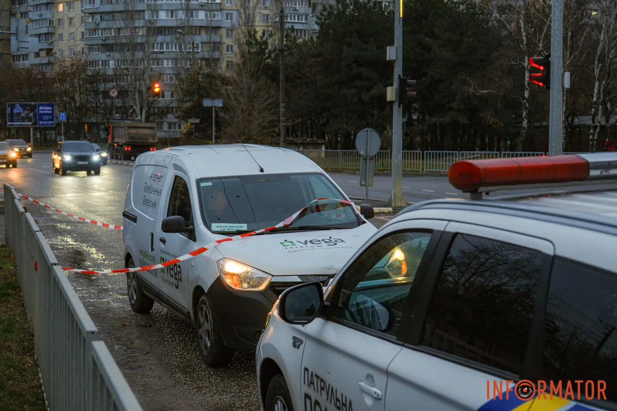 Зайнята крайня права смуга в бік центру