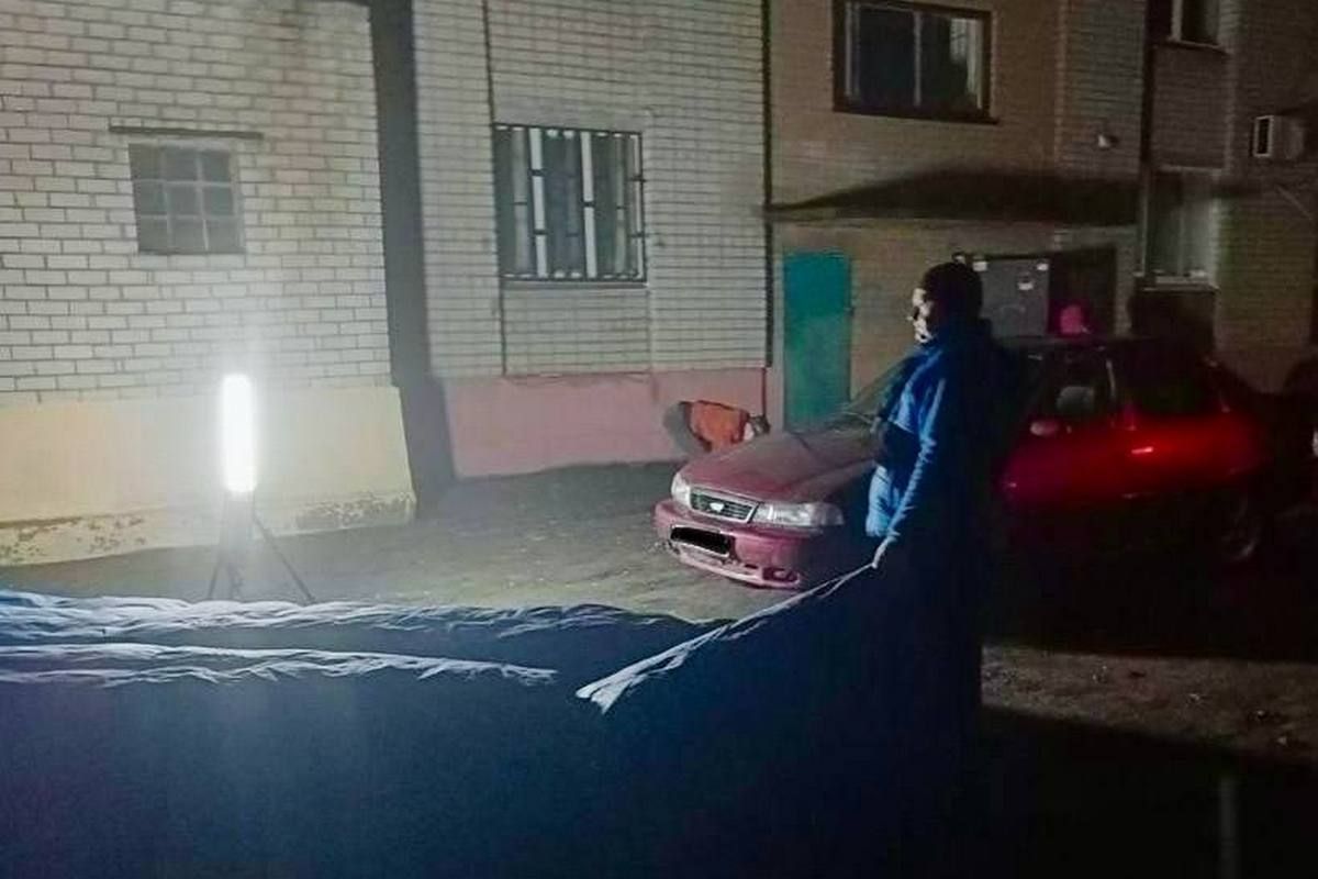 На місці вже працюють комунальники та благодійники «Із рештою розберемося»: Борис Філатов продемонстрував наслідки атаки по Дніпру 20 листопада 4