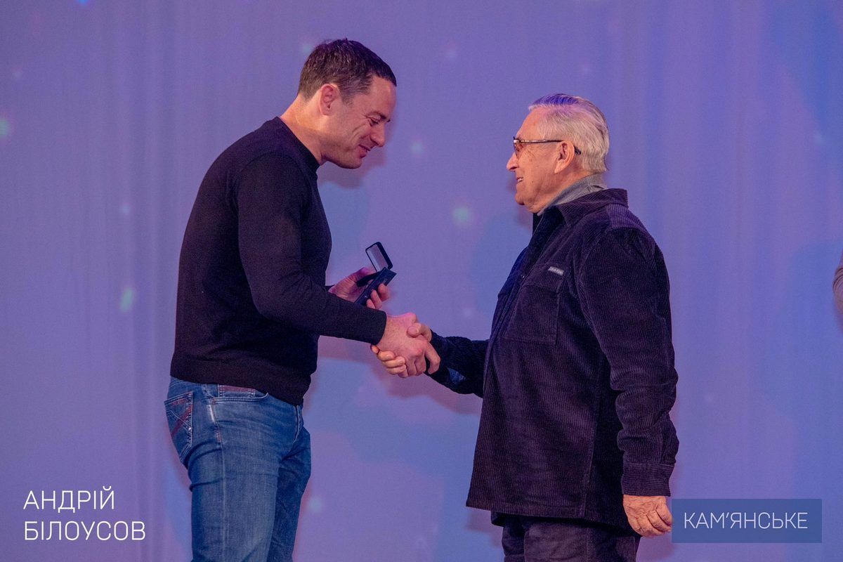 Потрійний ювілей відзначив Кам’янський академічний музично-драматичний театр імені Лесі Українки 5