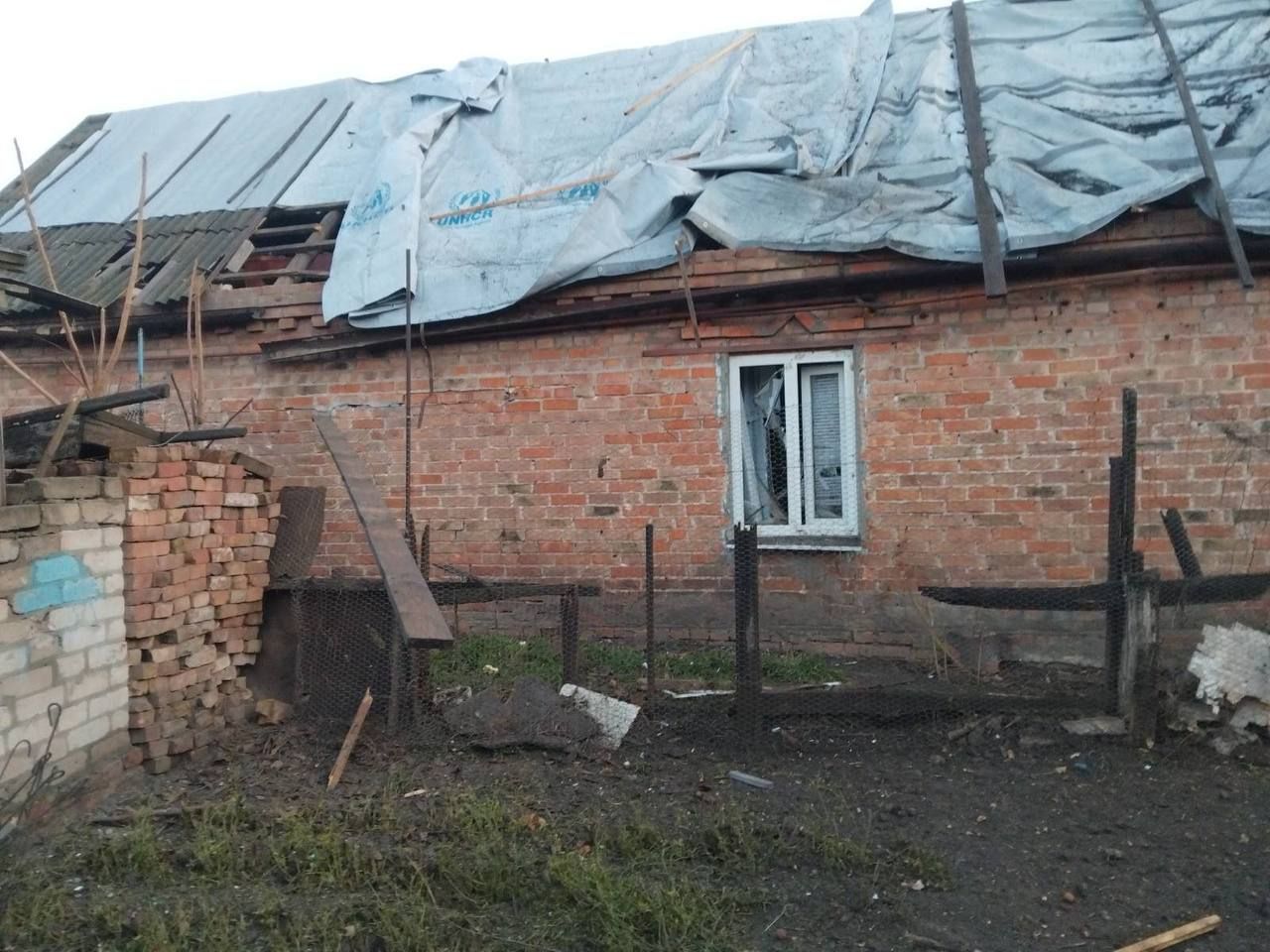 У Нікопольському районі били росіяни били безпілотниками та артилерією Ворог атакував Нікопольський район FPV-дронами та артилерією: подробиці від ДніпроОВА 3