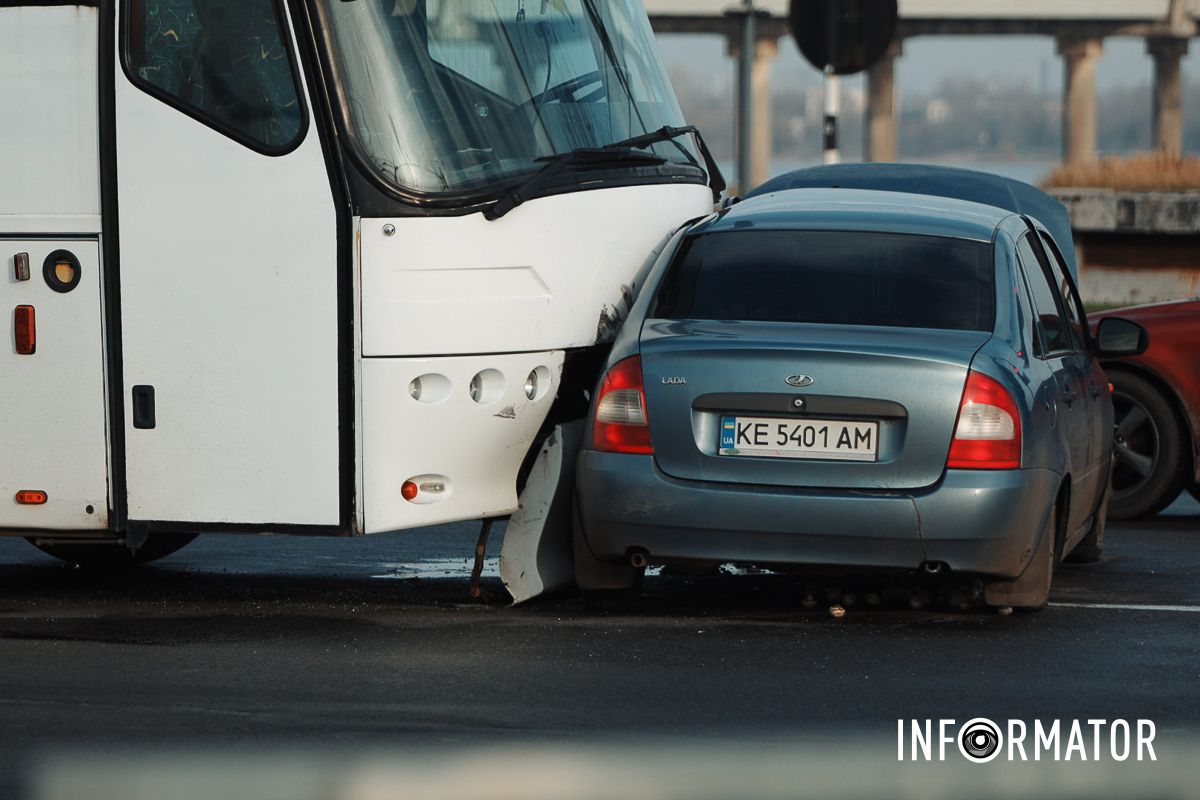 Рух на Січеславській Набережній у бік Фестивального причалу ускладнений