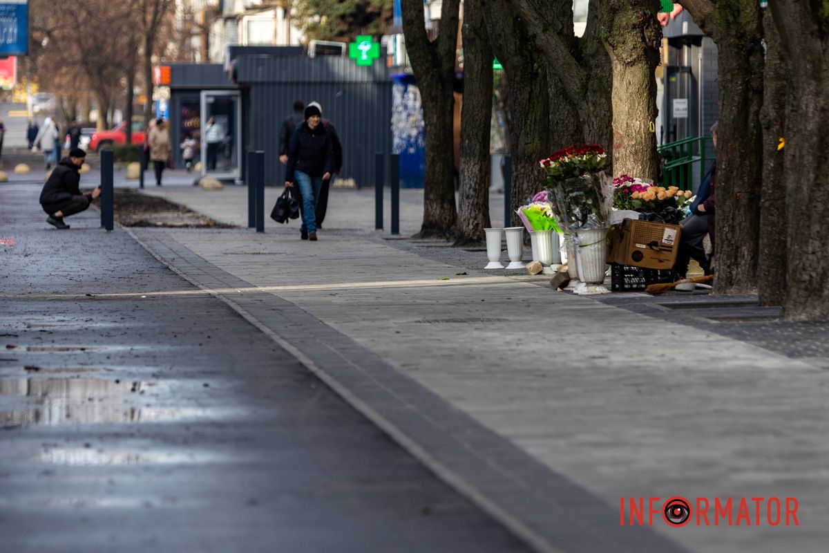 Вперше у Дніпрі поклали білу тактильну плитку: як змінилась вулиця Незалежності 3