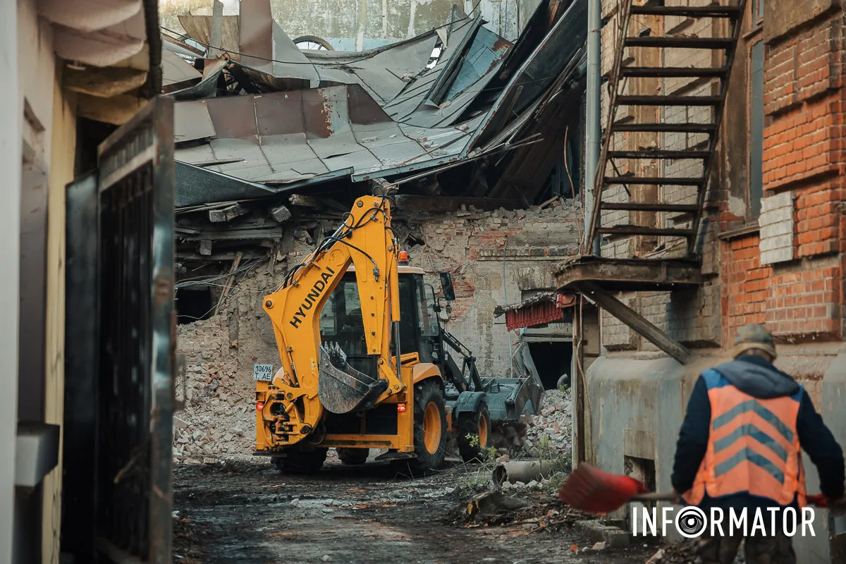 Це сталося поблизу будівлі Англійського клубу