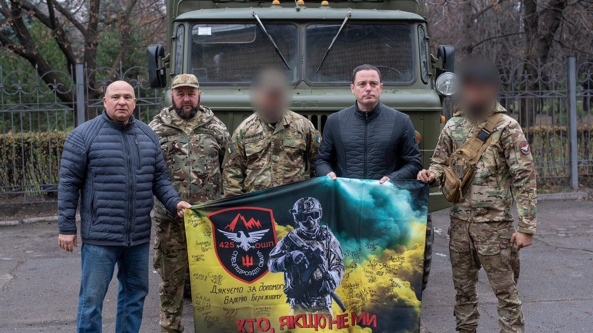 Військовослужбовцям із Кам’янського передали вантажівку ГАЗ-66