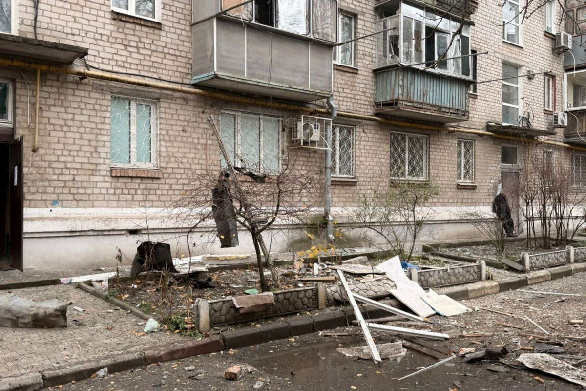 Більше десятка постраждалих: 24 листопада ворог вдарив безпілотниками по Павлограду та бив FPV-дронами та з артилерії по Нікопольському району 3