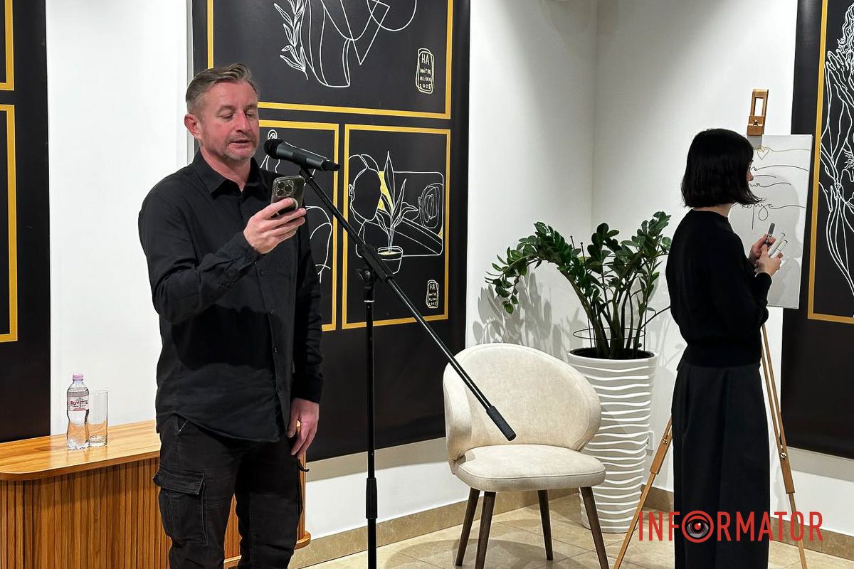 Сергій Жадан розповів, що працює над перекладами вже понад десять років