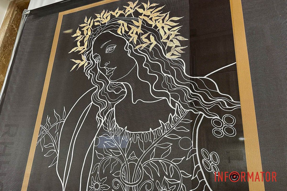 На стінах артпростору експонувалися роботи Аліни Гаєвої, створені безпосередньо до майбутньої книги «Фуга»