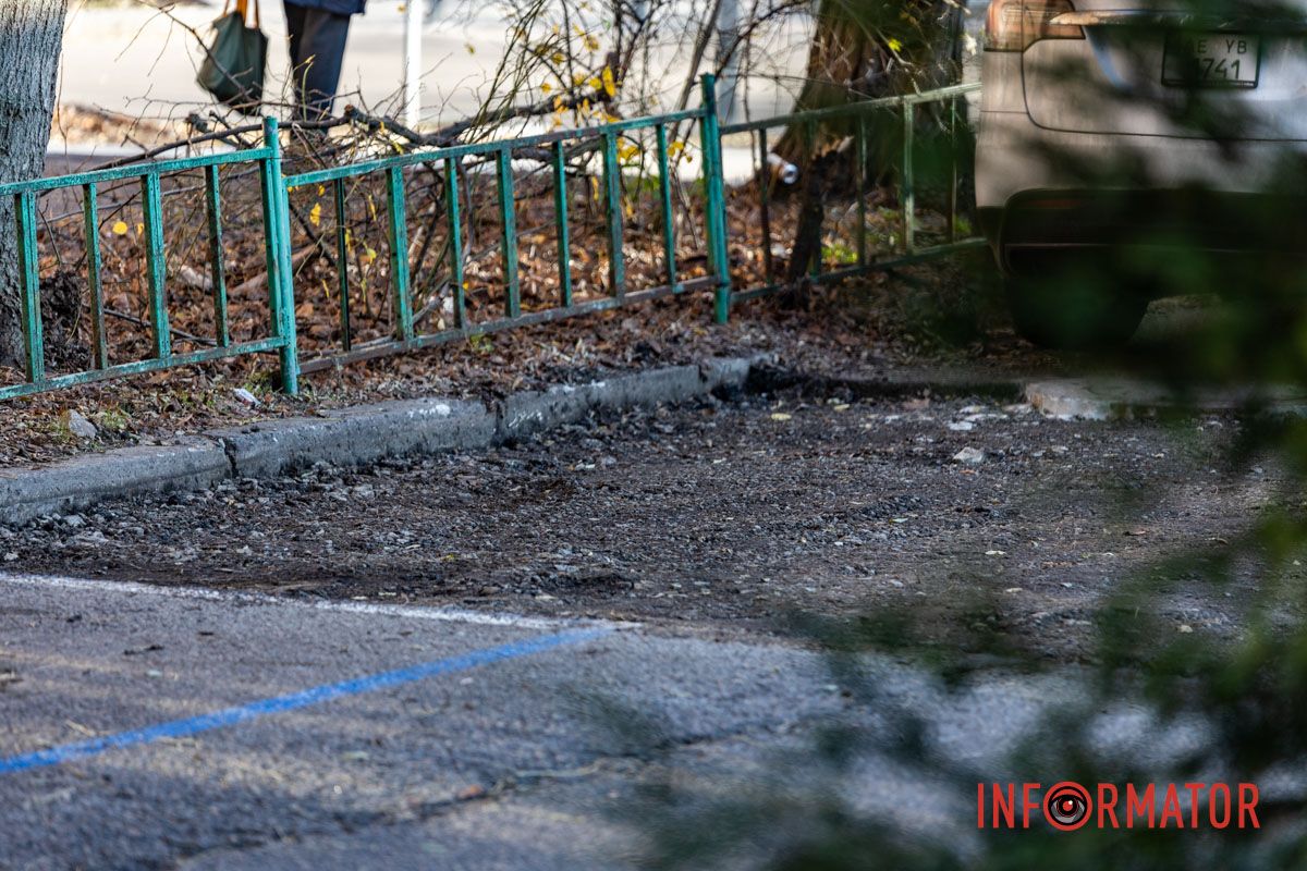 Не прошло и года: в Днепре на Ивана Акинфиева начали ремонтировать дорогу, в которую провалился Opel 1