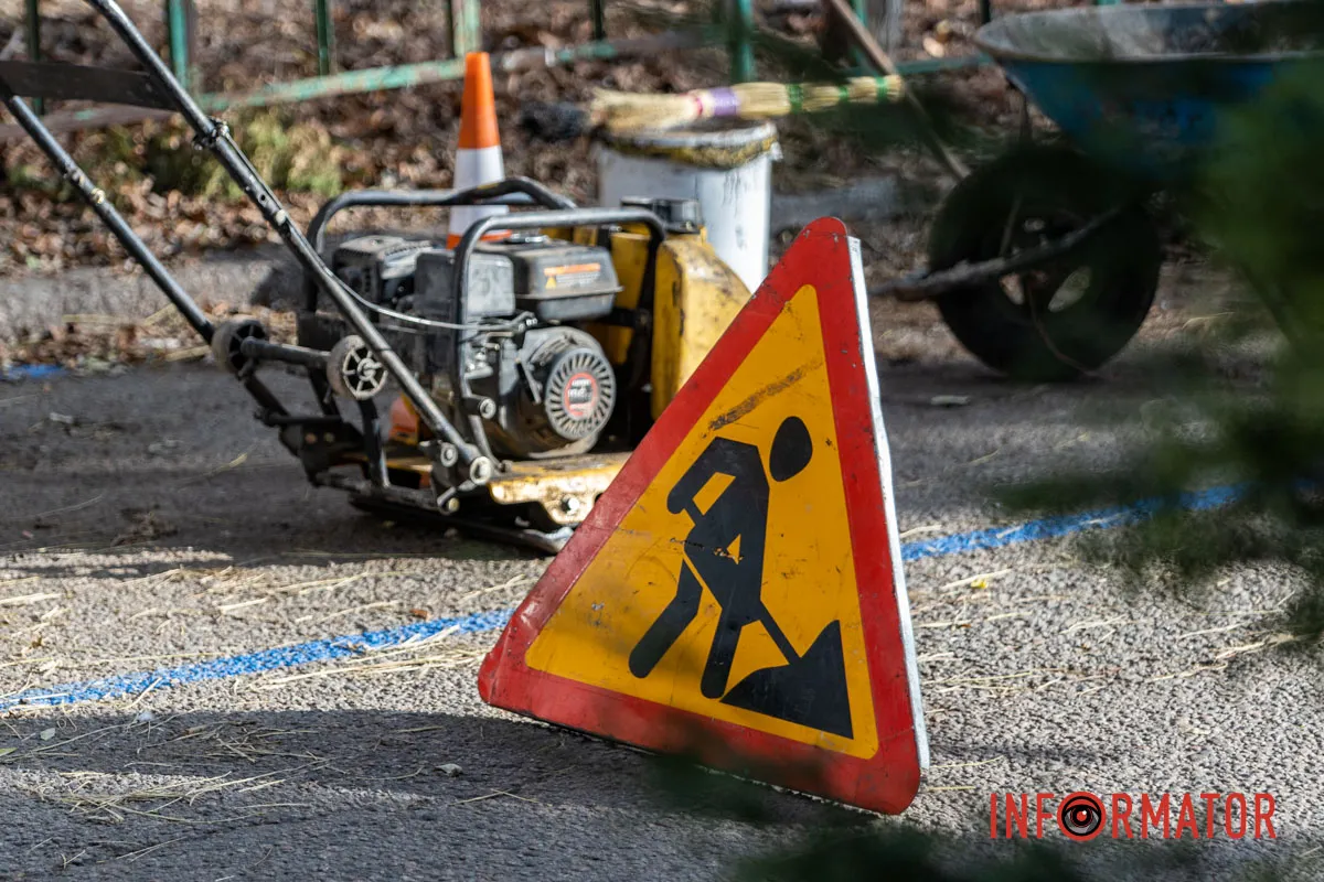 Цілий рік ми чекали, коли яму відремонтують Цілий рік ми чекали, коли яму відремонтують