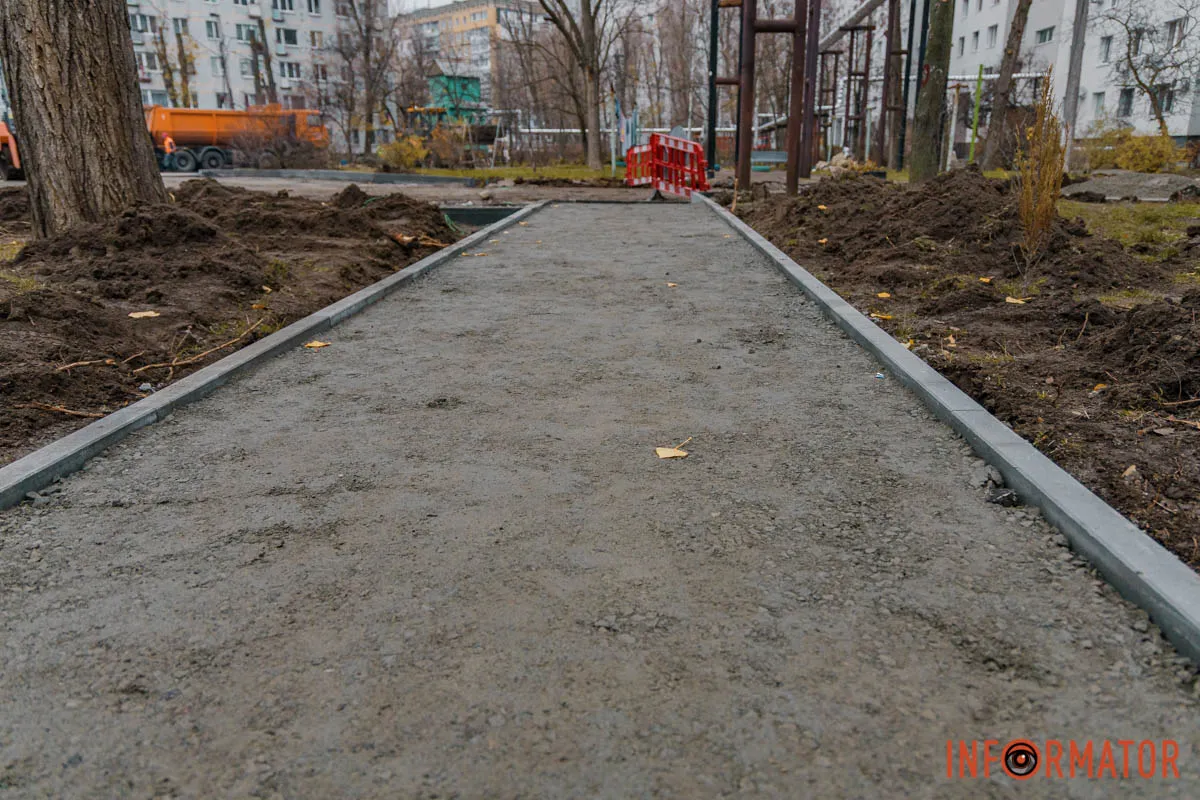 Також зроблять паркувальні кишені