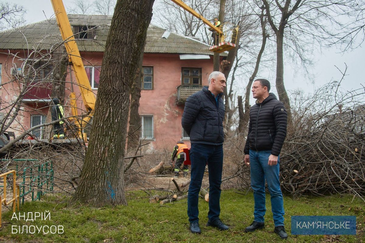 Перевірку він проводив разом із відповідальними службами та керівниками підрозділів Перевірку він проводив разом із відповідальними службами та керівниками підрозділів