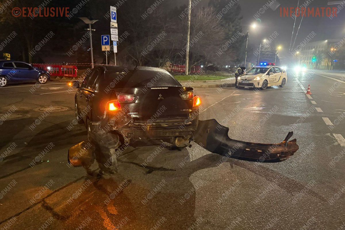 Наслідки аварії, в салоні Mitsubishi була дитина