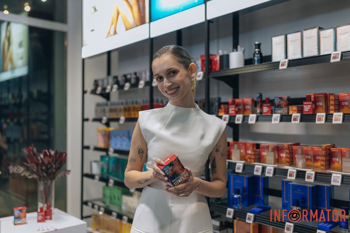 Уникальный концепт, премиальные средства и бьюти-гаджеты: в Днепре открыли магазин EVA BEAUTY 13