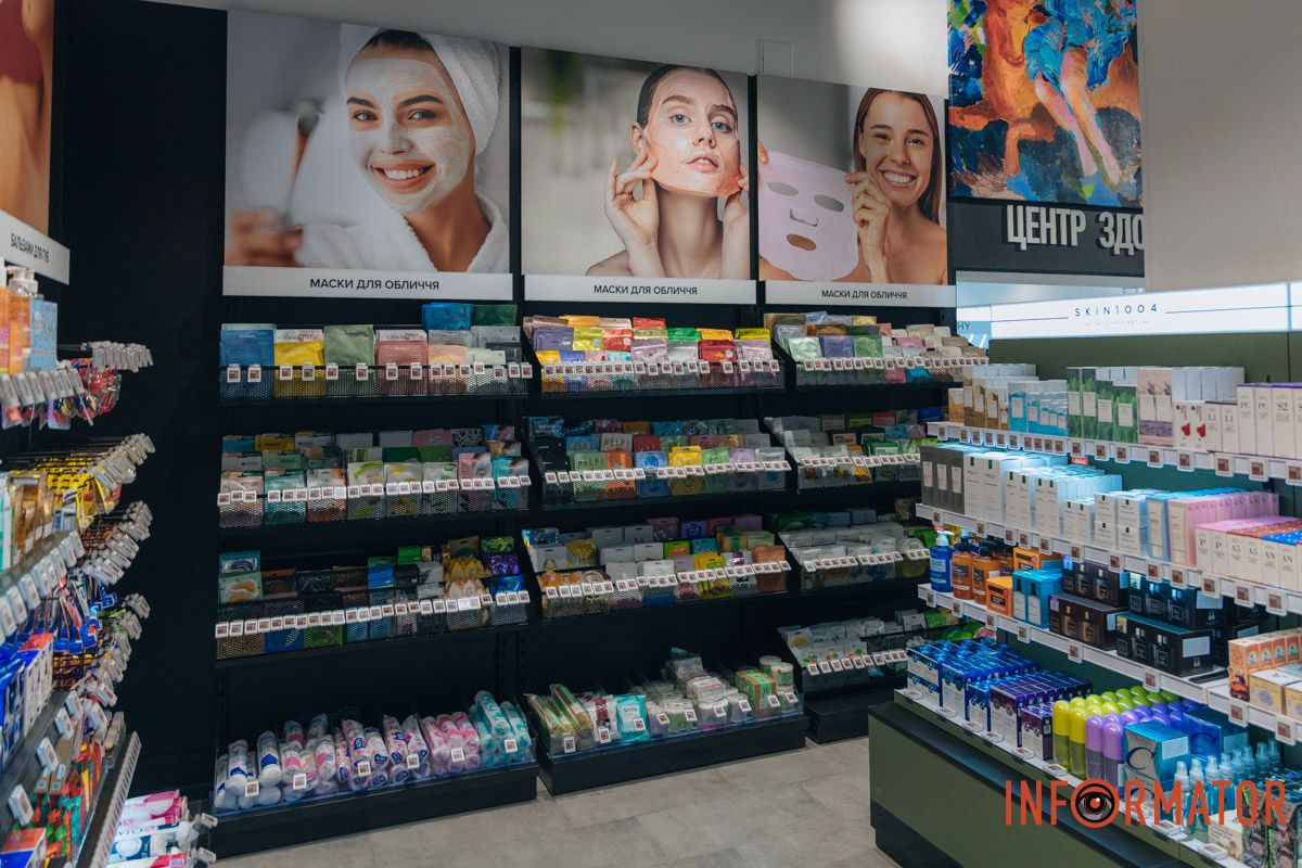 Уникальный концепт, премиальные средства и бьюти-гаджеты: в Днепре открыли магазин EVA BEAUTY 26