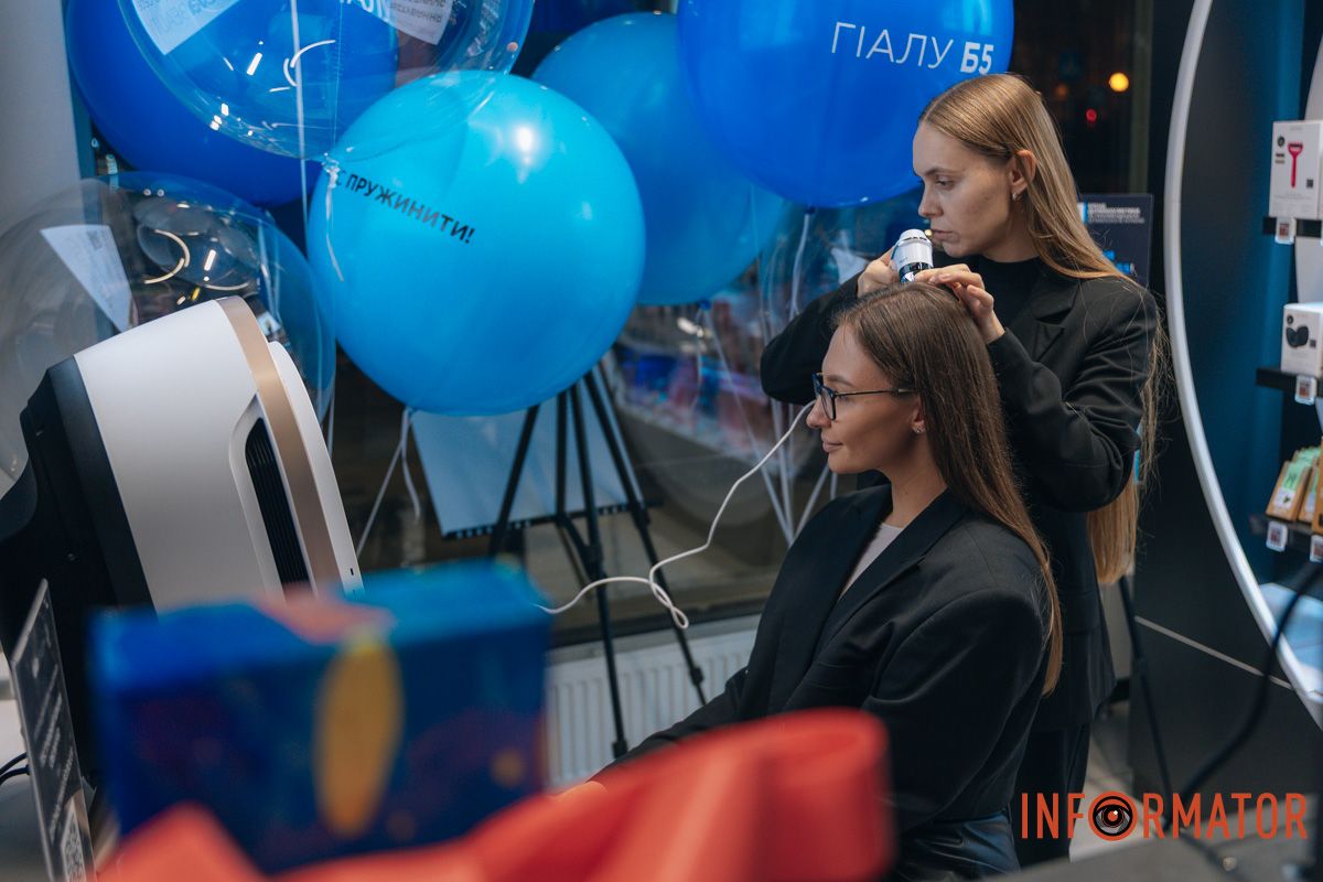 Уникальный концепт, премиальные средства и бьюти-гаджеты: в Днепре открыли магазин EVA BEAUTY 15