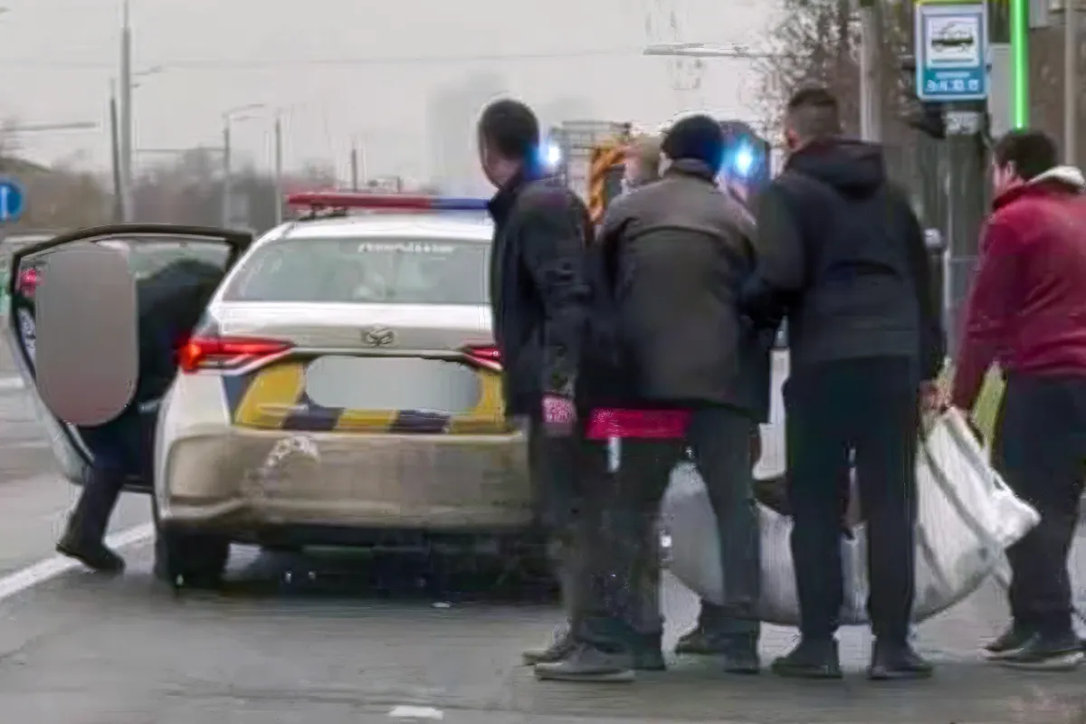 Очевидці повідомляють про сильні руйнування та наявність поранених Очевидці повідомляють про сильні руйнування та наявність поранених