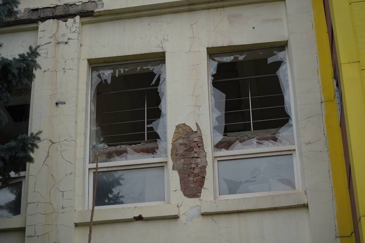 Вибиті вікна