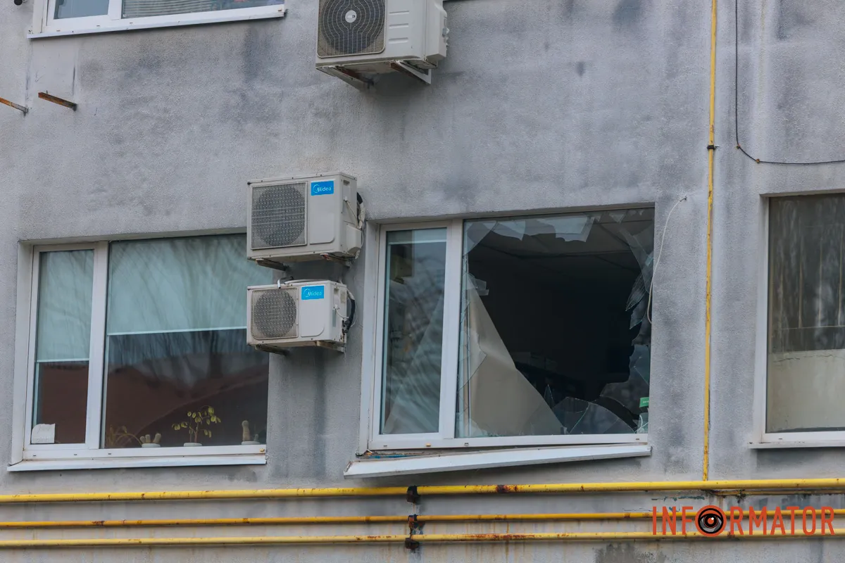Всюди вибиті шибки: як Дніпро оговтується після ранкового «прильоту» балістики 29