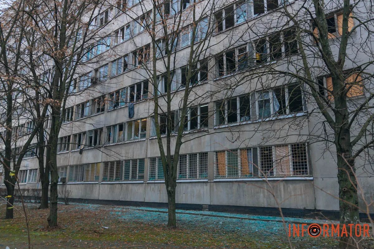 Всюди вибиті шибки: як Дніпро оговтується після ранкового «прильоту» балістики 2