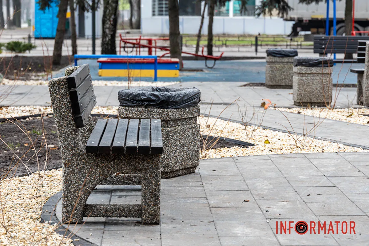 Мільйон на полив під час війни: у Дніпрі на проспекті Хмельницького облаштували сквер 3