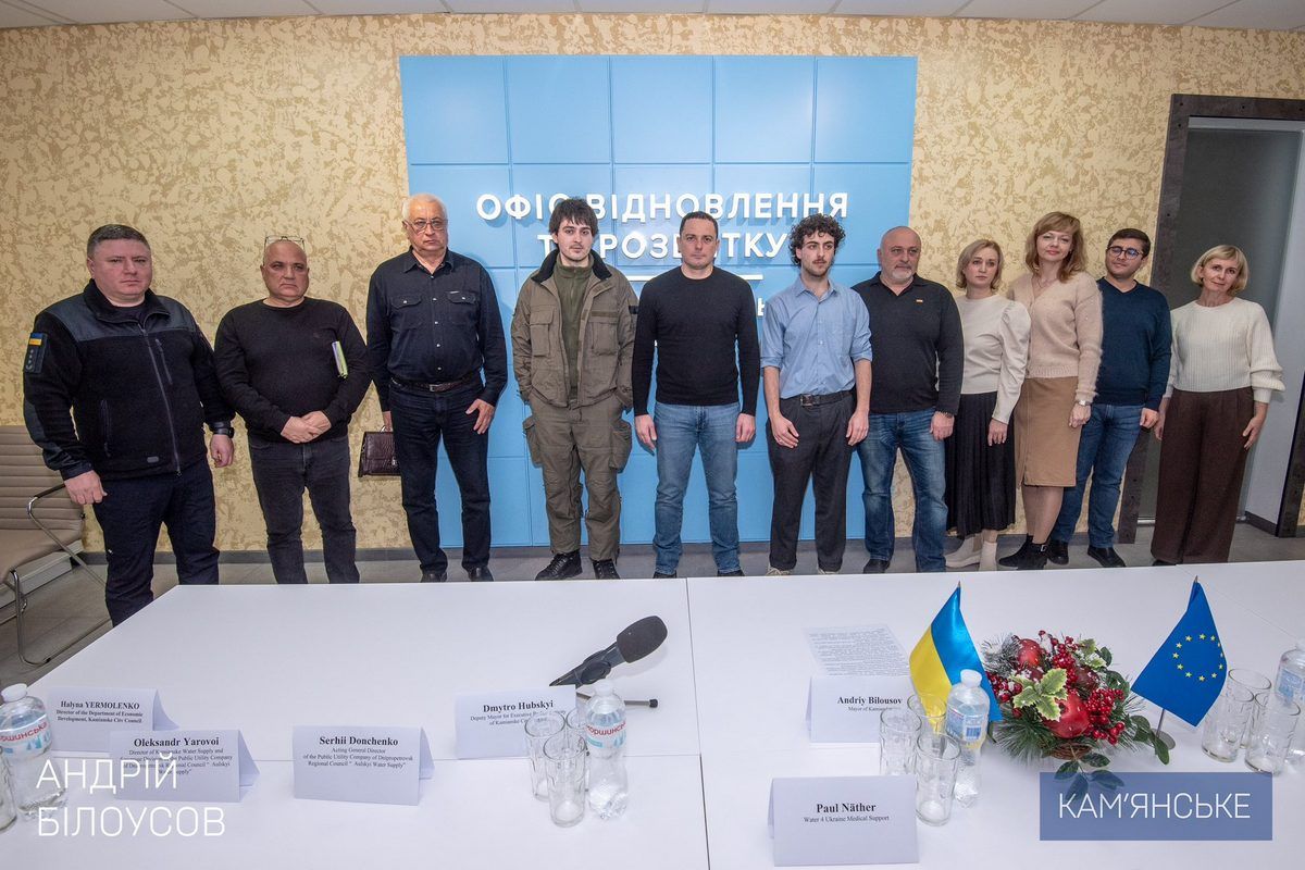 Кам’янське отримало від міста-побратима Вупперталя пожежний автомобіль 2