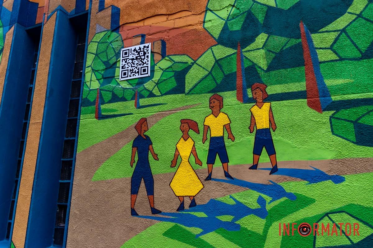 В Днепре на Павла Скоропадского появился мурал с Башнями 6