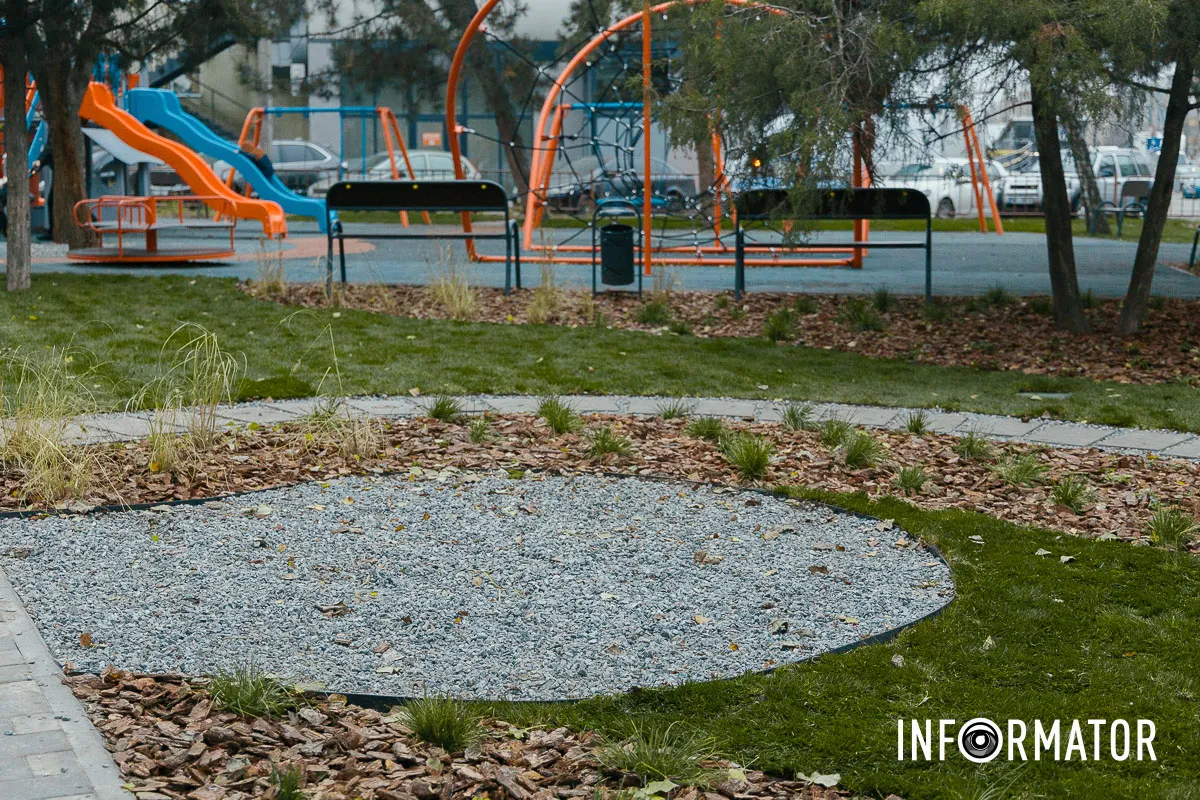 У Дніпрі замість пустиря з’явилася нова зелена зона відпочинку: що там зробили 2
