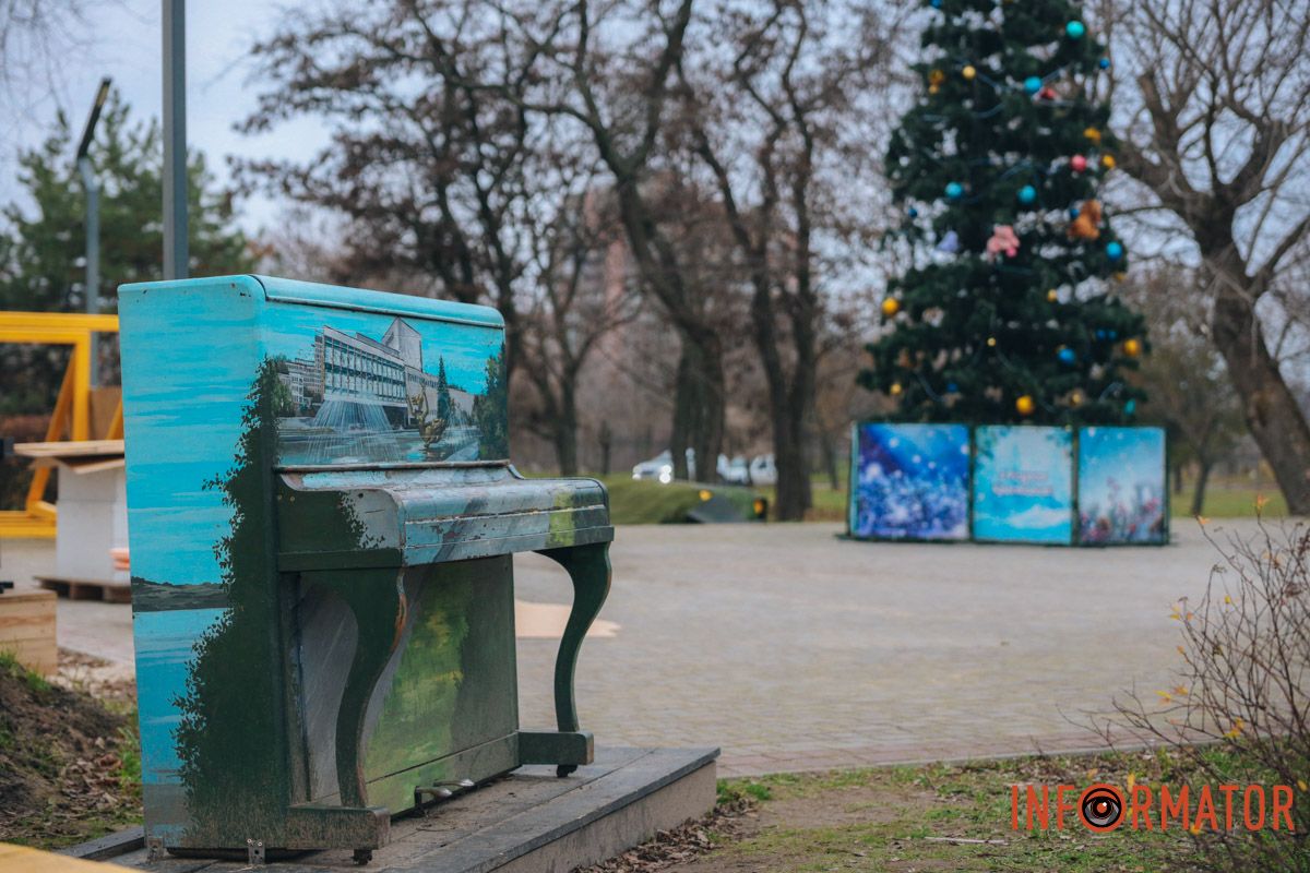 Прекрасно влилась в "интерьер" парка