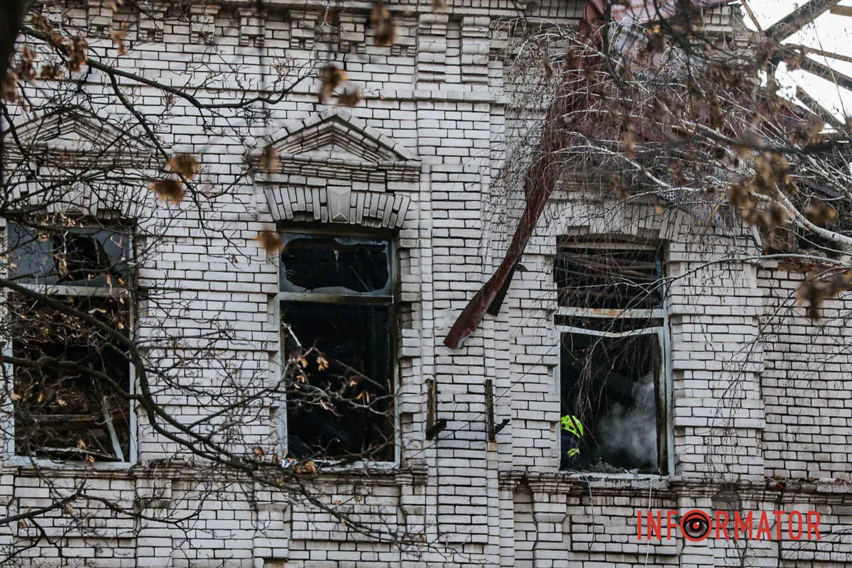 Горіла адмінбудівля