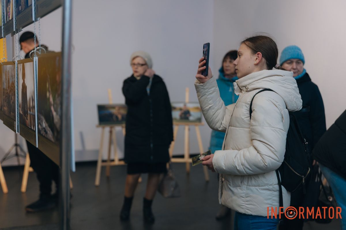 Задум авторки – дати голос кожному учаснику оборони Батьківщини Задум авторки – дати голос кожному учаснику оборони Батьківщини