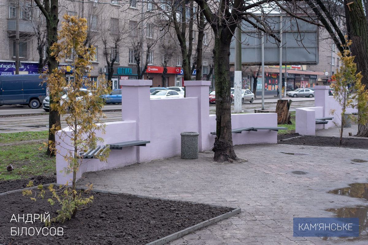 У Кам’янському по проспекту Свободи, навпроти Ліцею №5, демонтували занедбані торгові приміщення та привели територію до ладу У Кам’янському по проспекту Свободи, навпроти Ліцею №5, демонтували занедбані торгові приміщення та привели територію до ладу